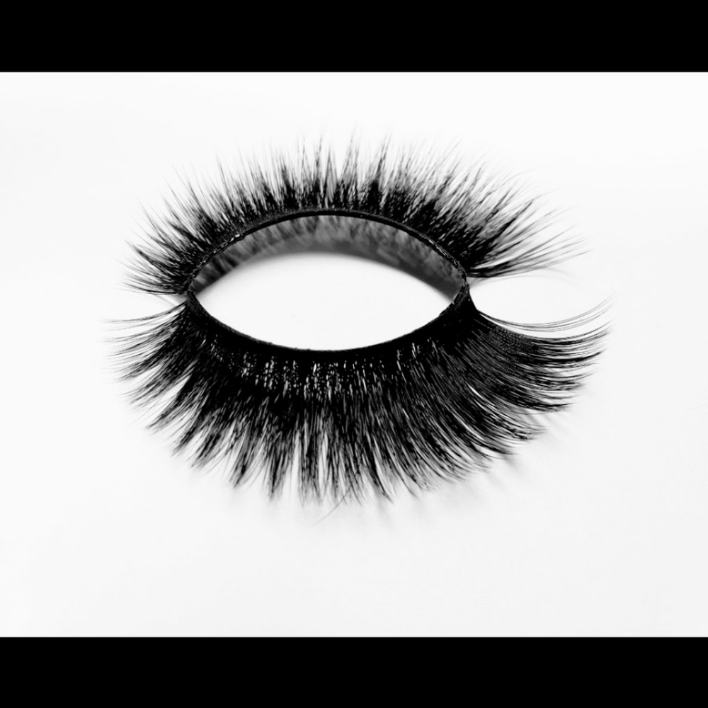 Eyelashes - Picture 5 of 16